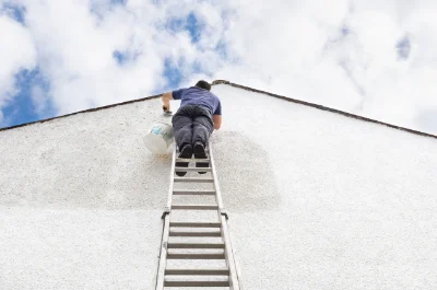 Peinture extérieure à Saint-Paul-en-Jarez — façades et ravalement